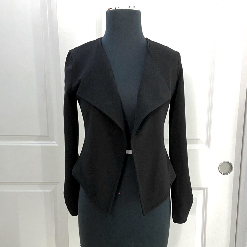 Black Crop Blazer.
